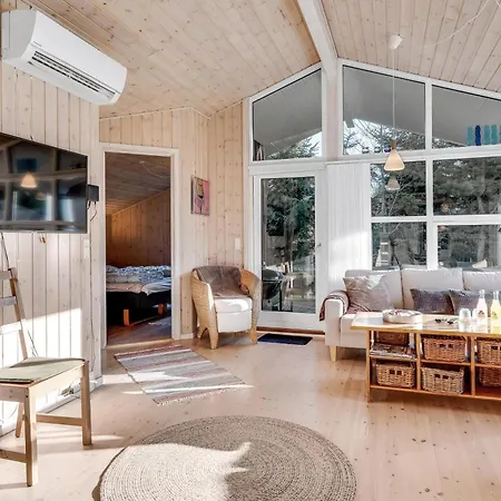 Bright With Electric Charger, Terrace And Wood-burning Stove Сasa de vacaciones
