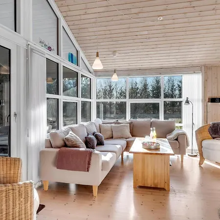 Bright With Electric Charger, Terrace And Wood-burning Stove * Fjerritslev