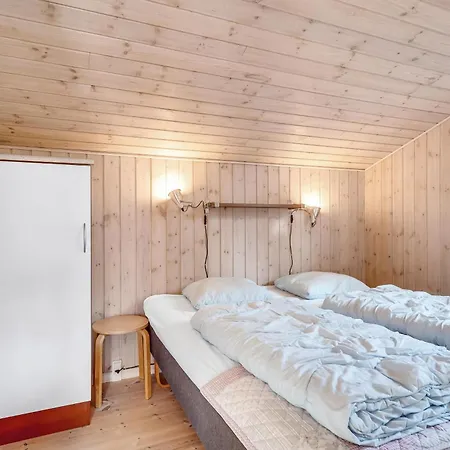 Prázdninový dům Bright With Electric Charger, Terrace And Wood-burning Stove *